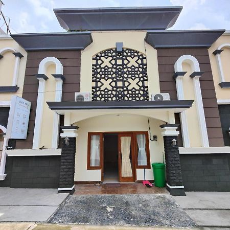 Adiputra Guesthouse 2 By Homiq Ngabean Экстерьер фото