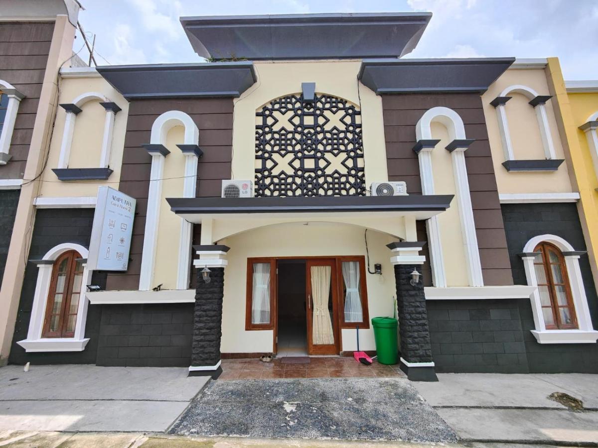 Adiputra Guesthouse 2 By Homiq Ngabean Экстерьер фото