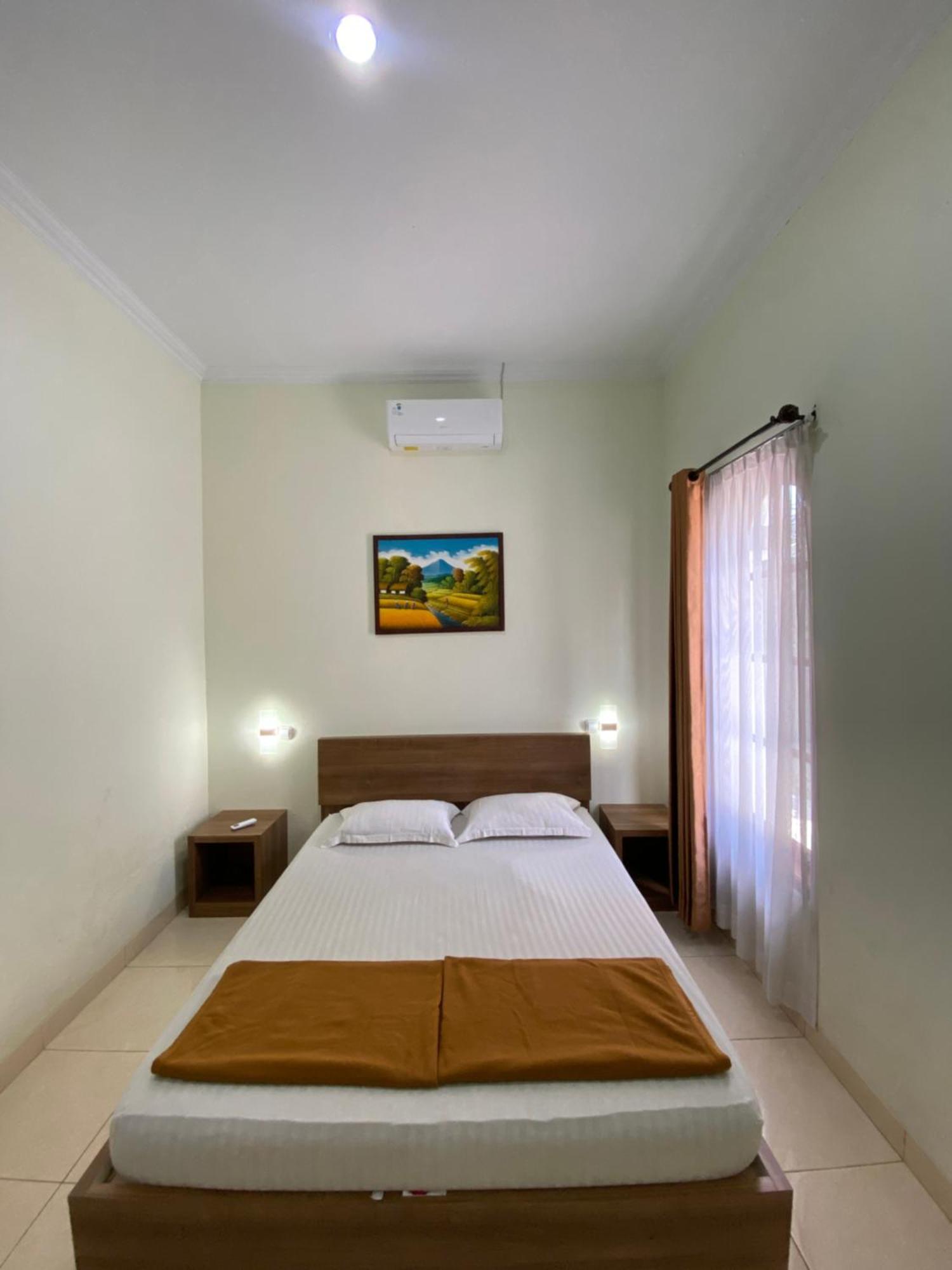 Adiputra Guesthouse 2 By Homiq Ngabean Экстерьер фото